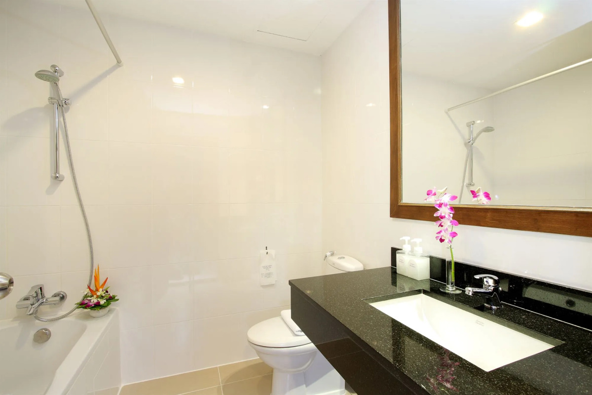 Kamala Beach Resort, A Sunprime Resort - Adults Only