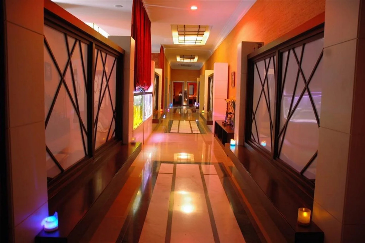 Курорт Meder Resort Hotel