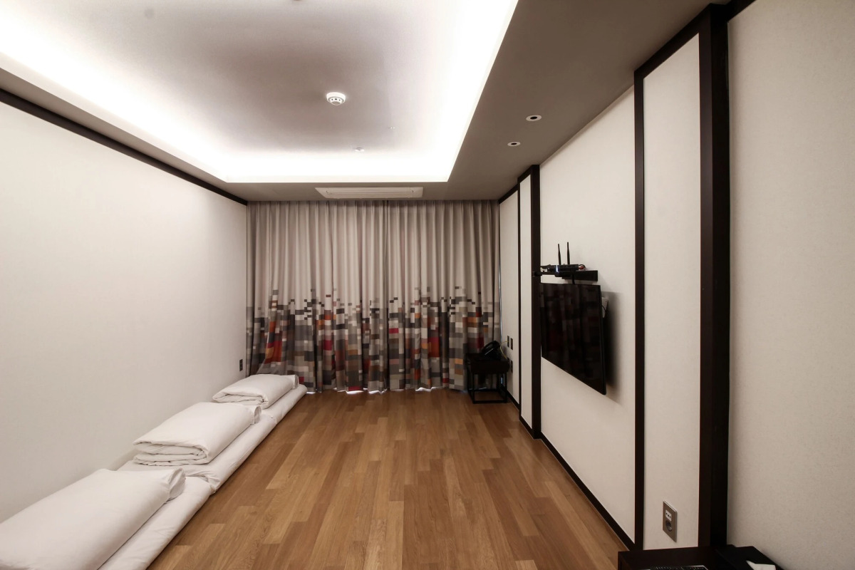 Golden Tulip Ever Yongin Hotel