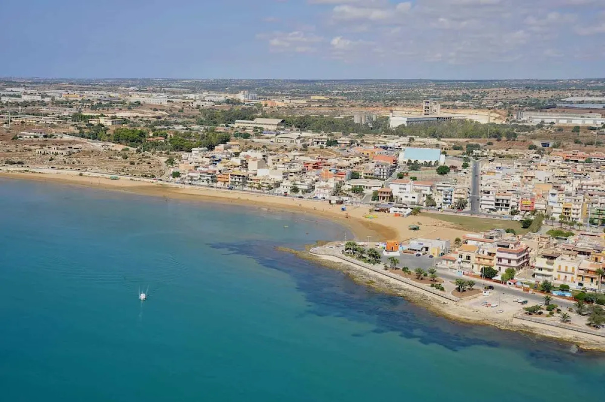 Aura CaseSicule, only for Sea View Lovers, Modern Style Apartment in City Center, Wi-Fi