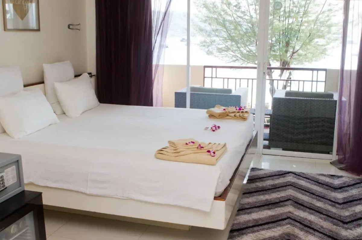 Mama Beach Residence