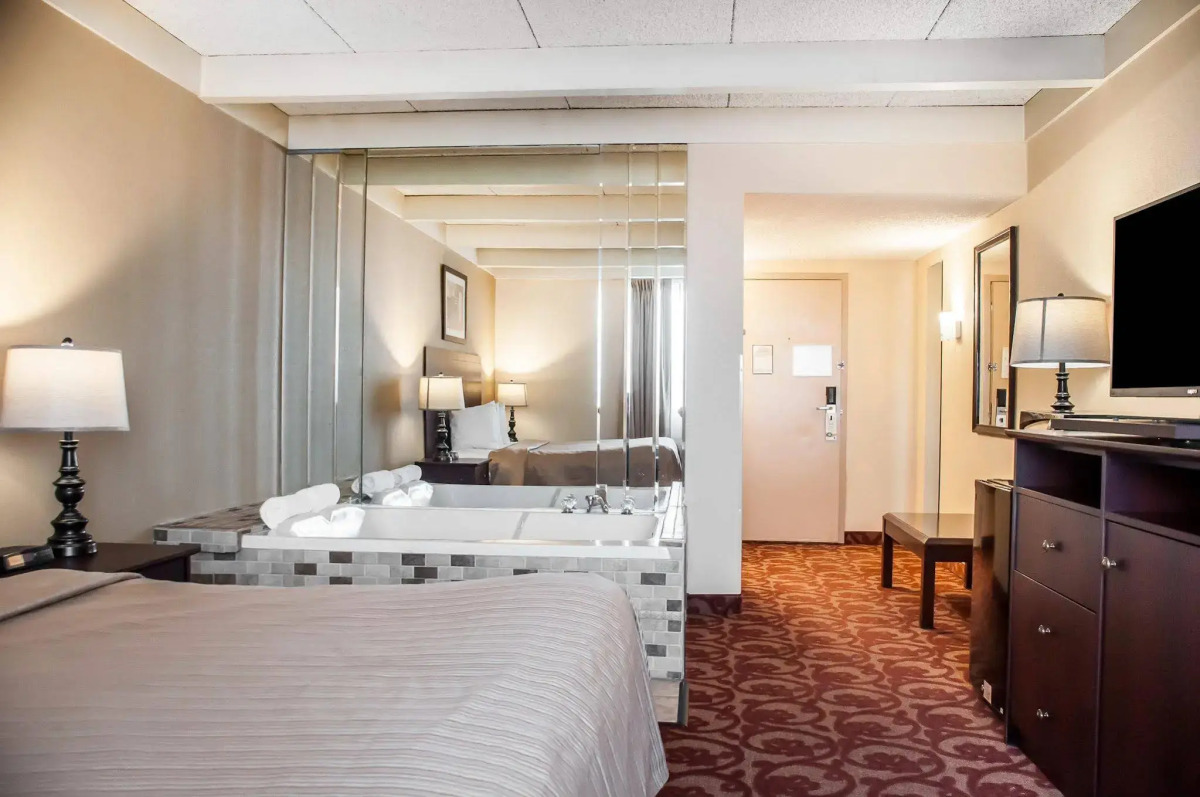 Quality Inn Buffalo Airport