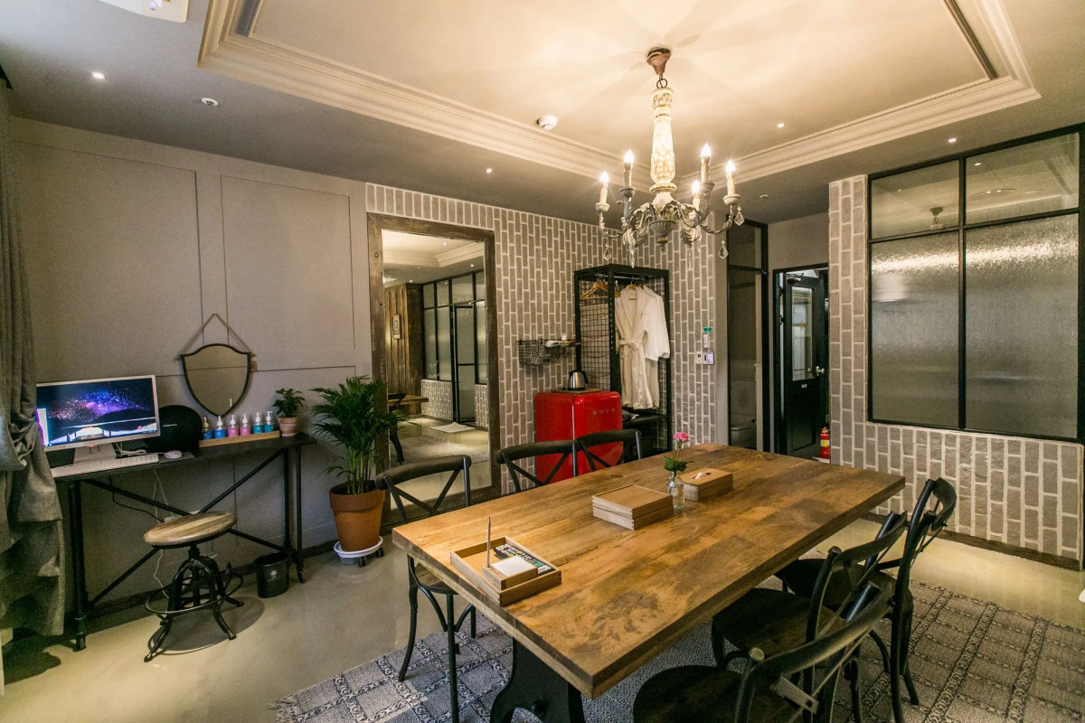 February Hotel The Signature Dongseongro