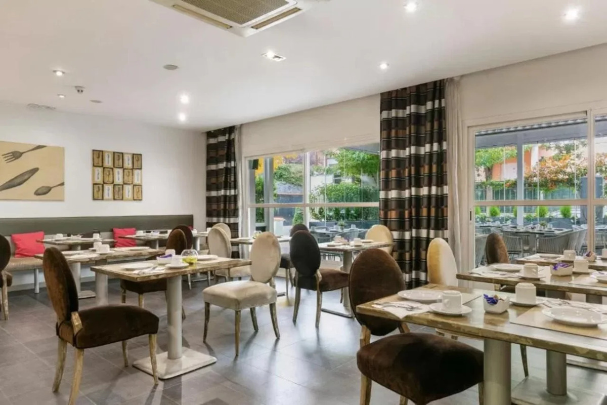 Globales Acis & Galatea