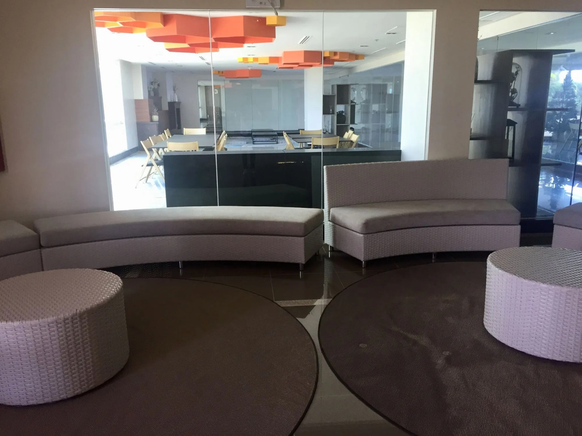 CSuites at 8 Newtown Residences