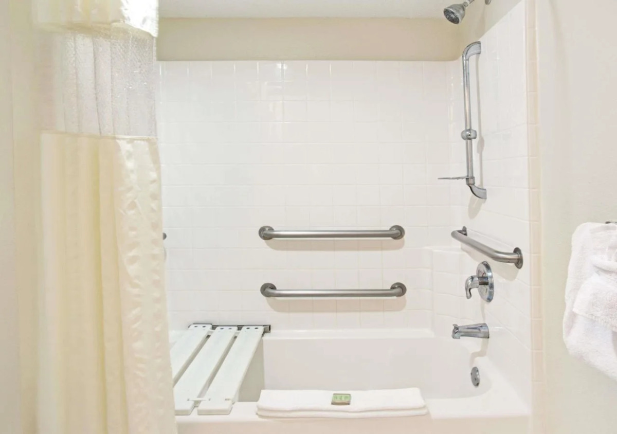 Super 8 by Wyndham Orlando International Drive