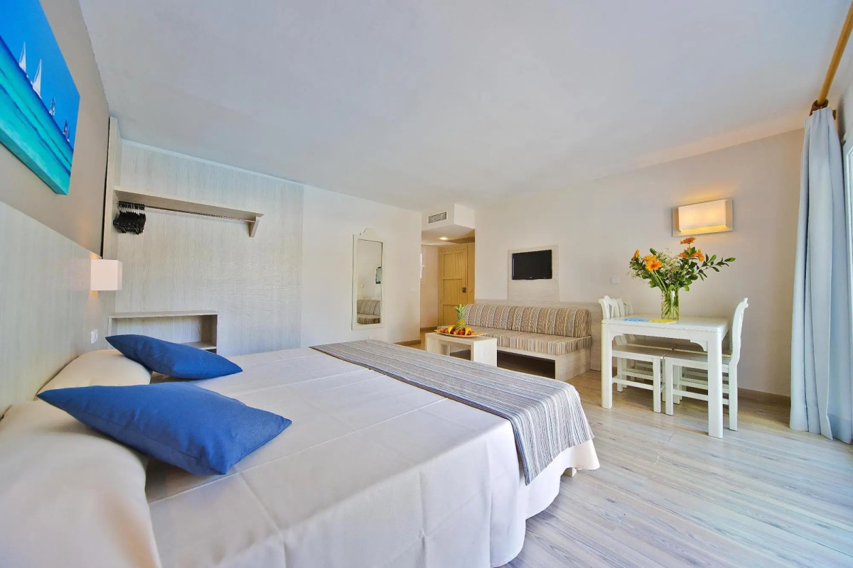 Hotel Club Calimera es Talaial