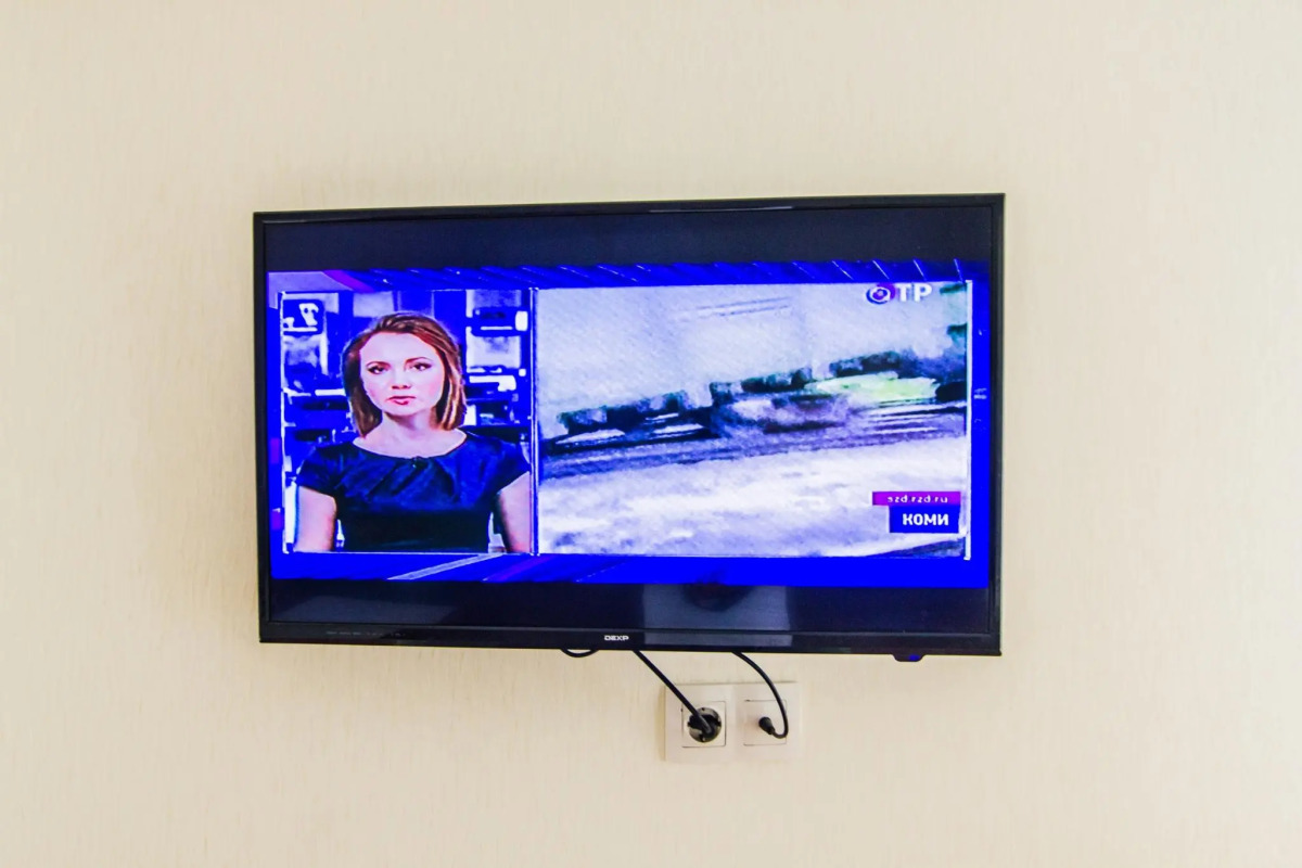 ЖивиТУТ на проспекте Комсомольский 80Е