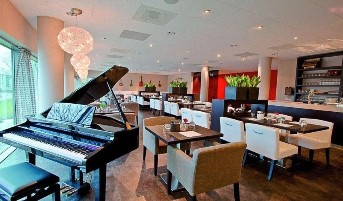 Hampshire Delft Centre