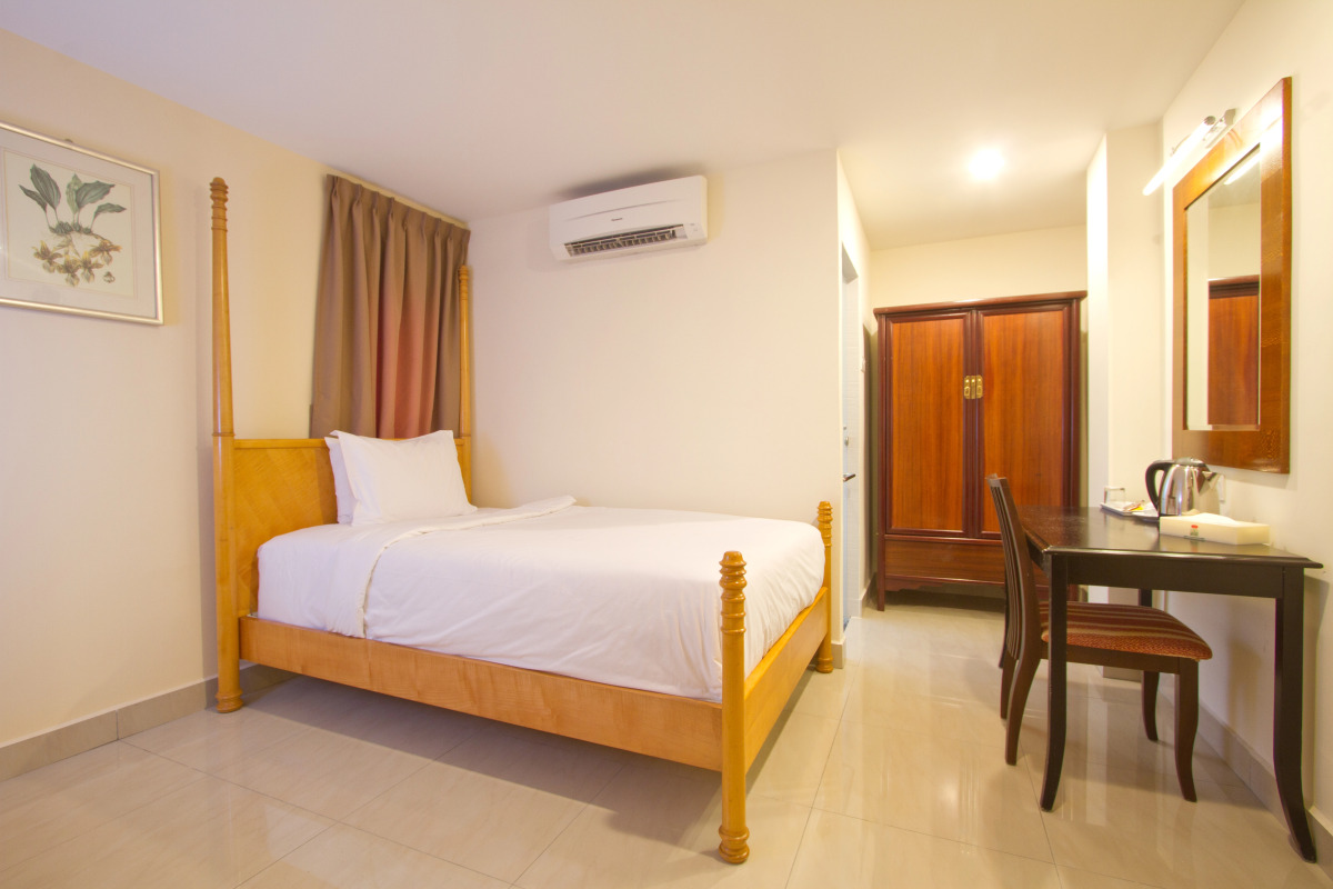 Lotus Hotel Masjid India