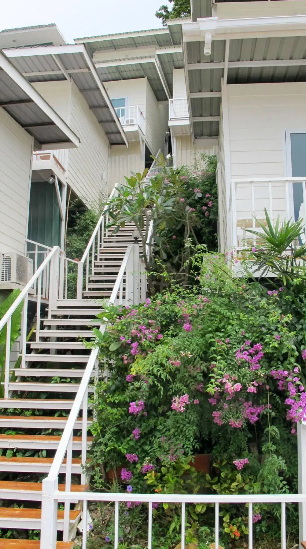 Phi Phi Uphill Cottage