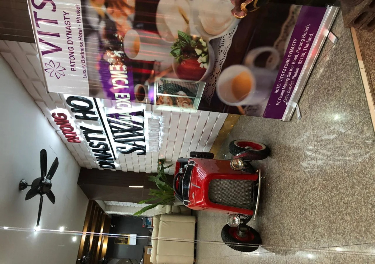 OYO 861 Patong Dynasty Hotel