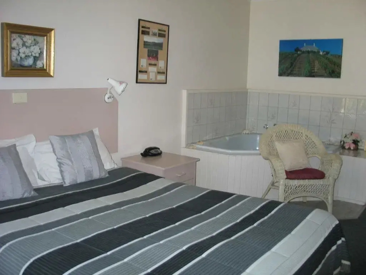 Balnarring Village Motor Inn