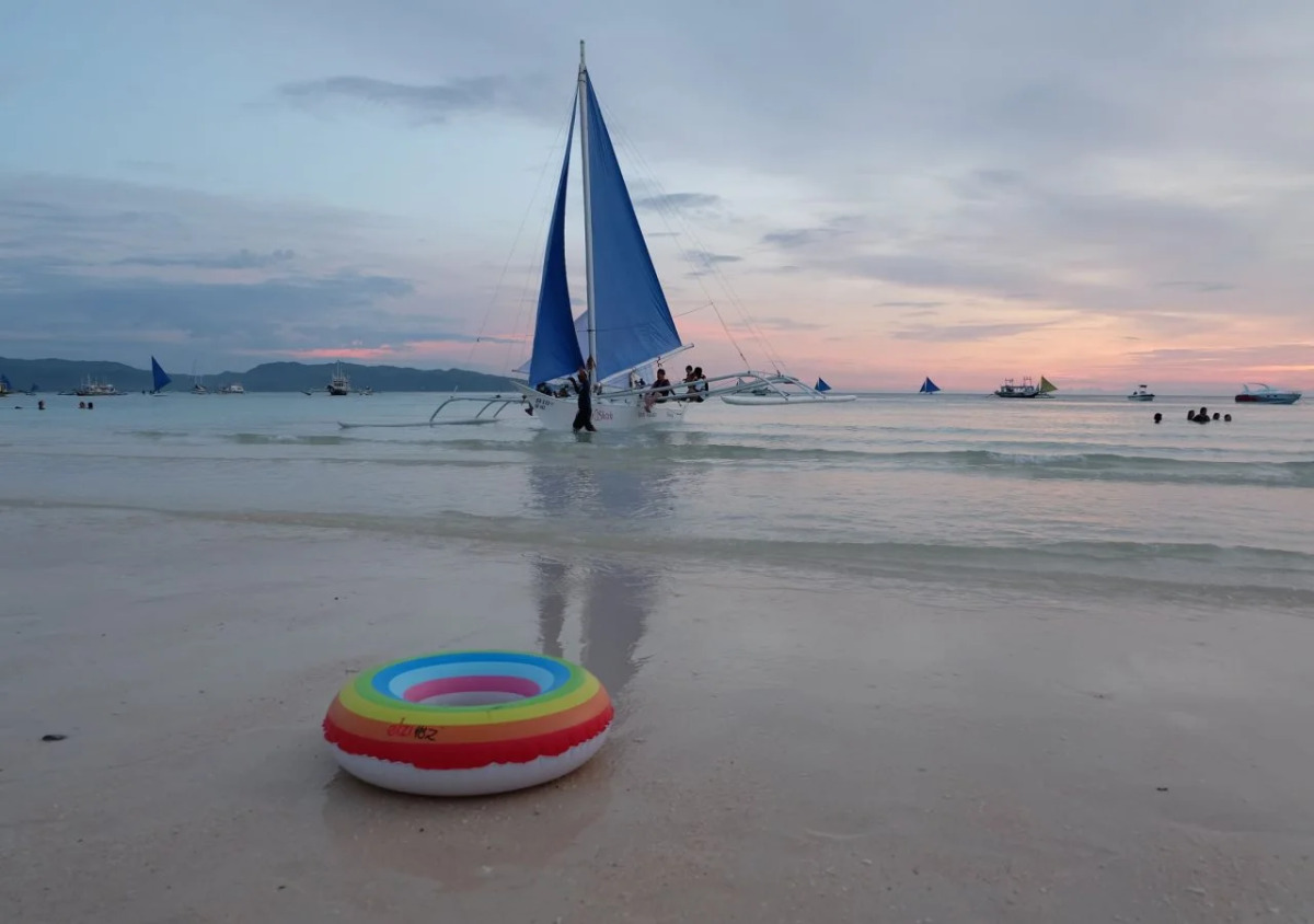 Agos Boracay Rooms + Beds