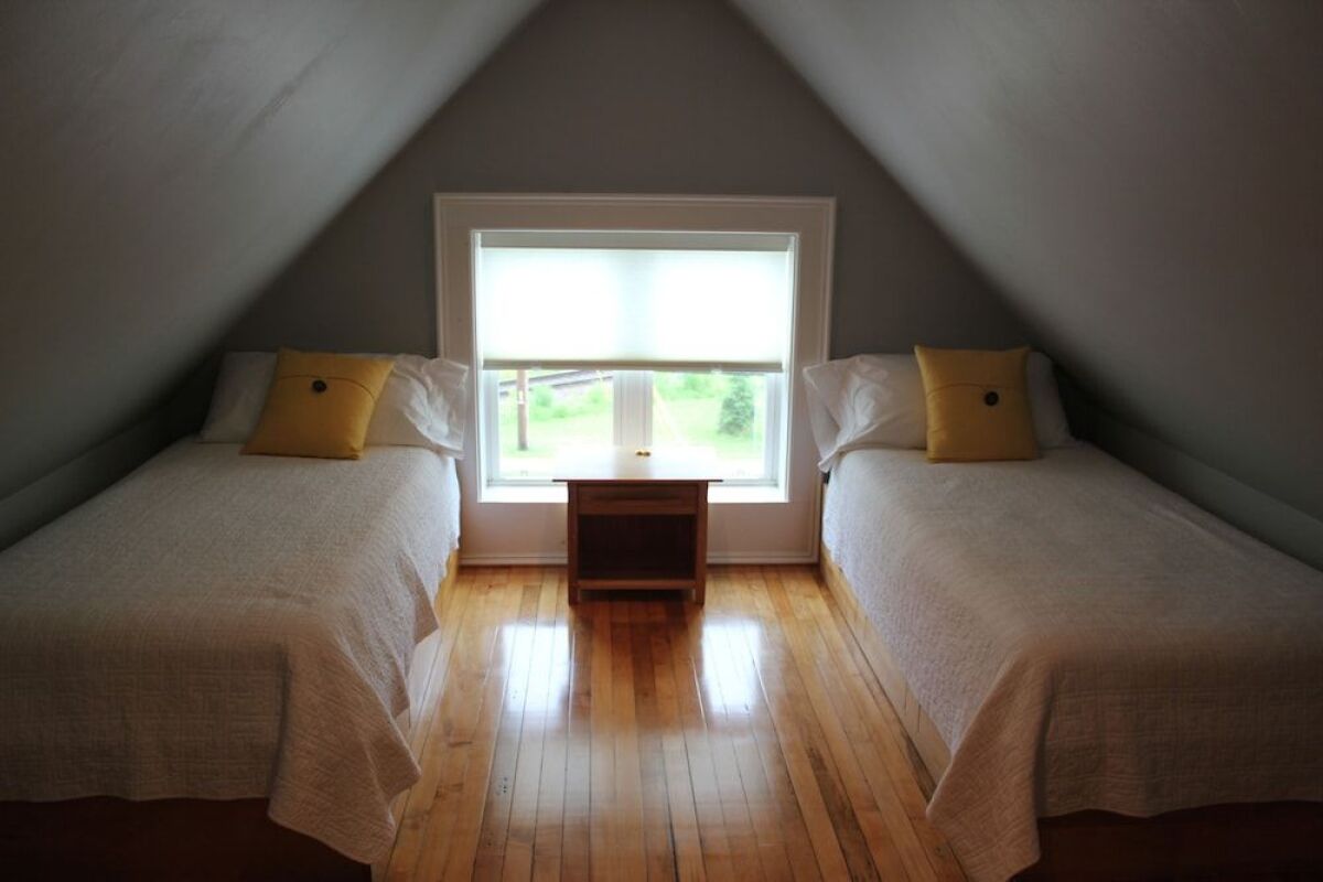 24 East Main Street B&B