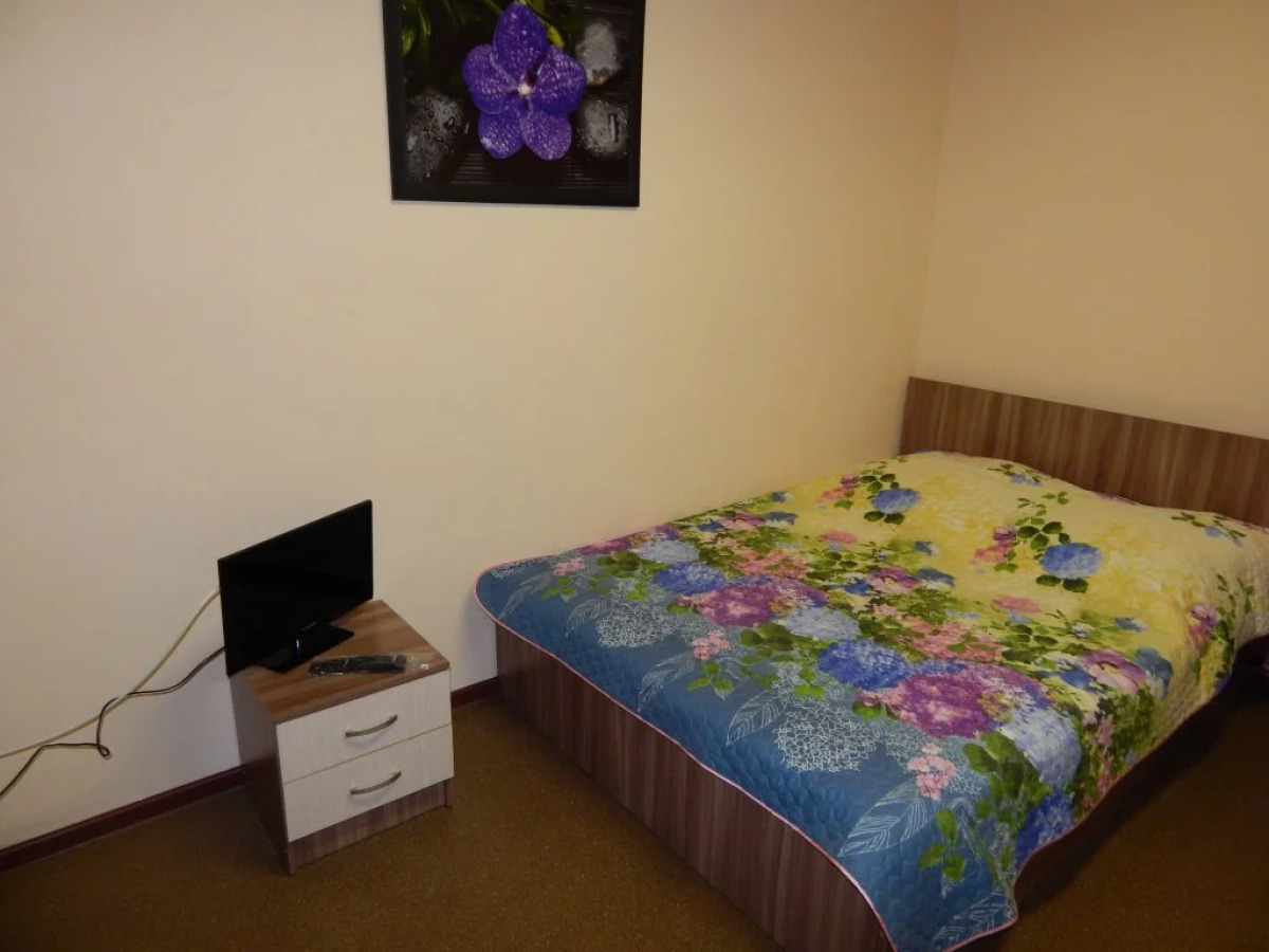 Advance-Trio Na Mokhovoy