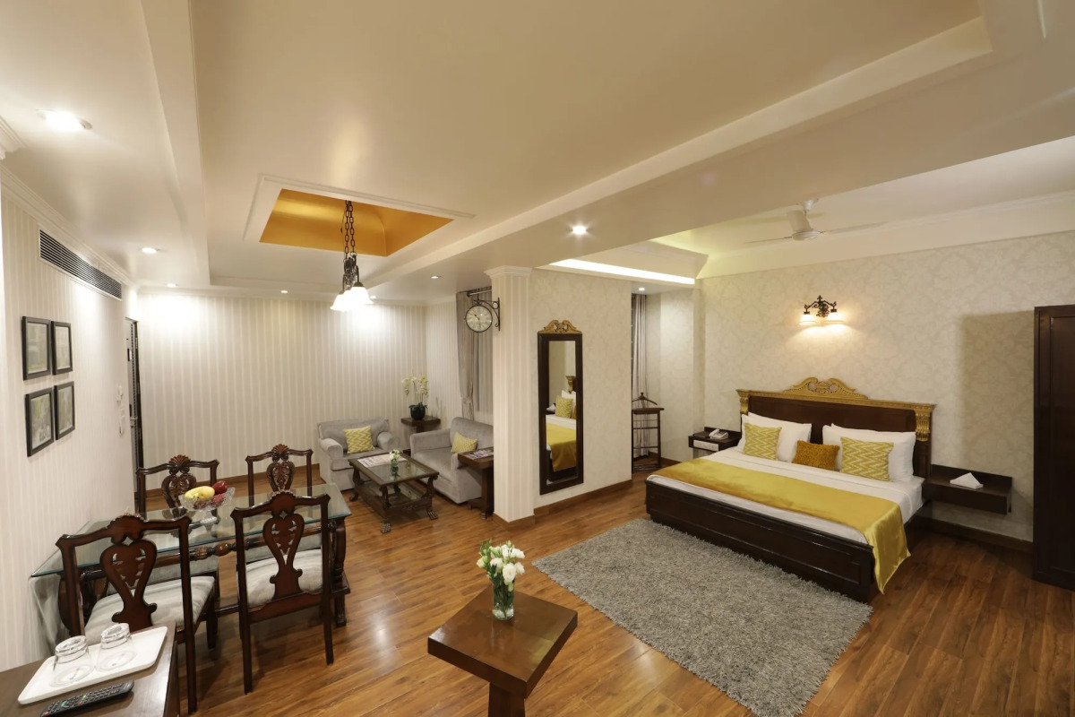 Rockland Hotel - C R Park