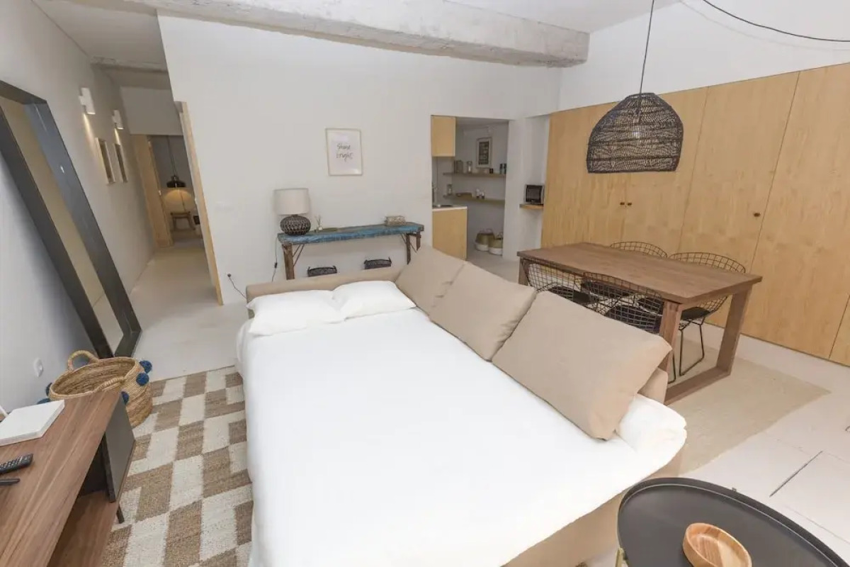 Sbra01 · Hidden Gem Apartment Design · Wifi · Netflix