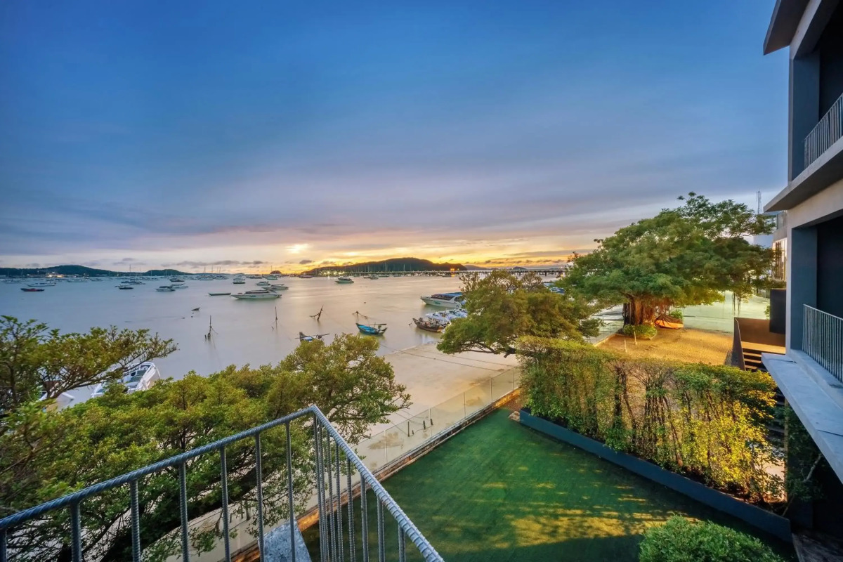 Arch39 Phuket Beach Front