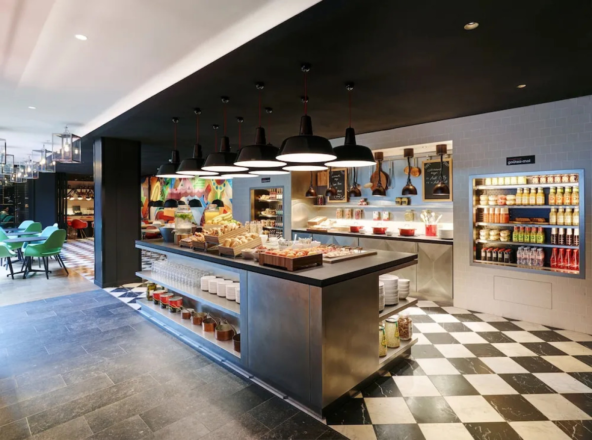 Отель citizenM Paris Champs-Élysées