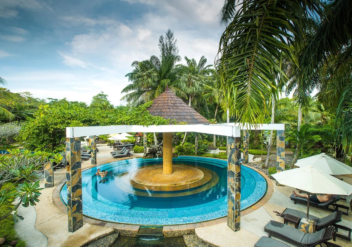 The Hotspring Beach Resort & Spa