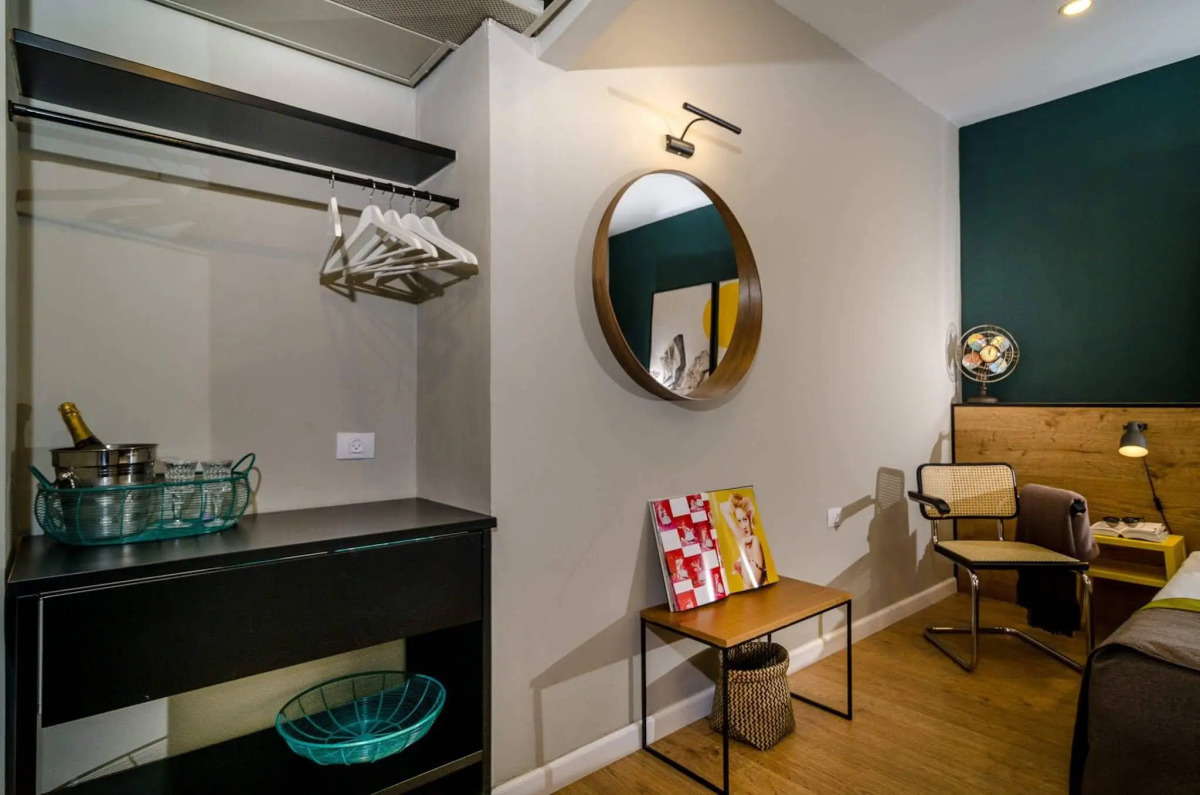 The White House Hotel at Dizengoff Square