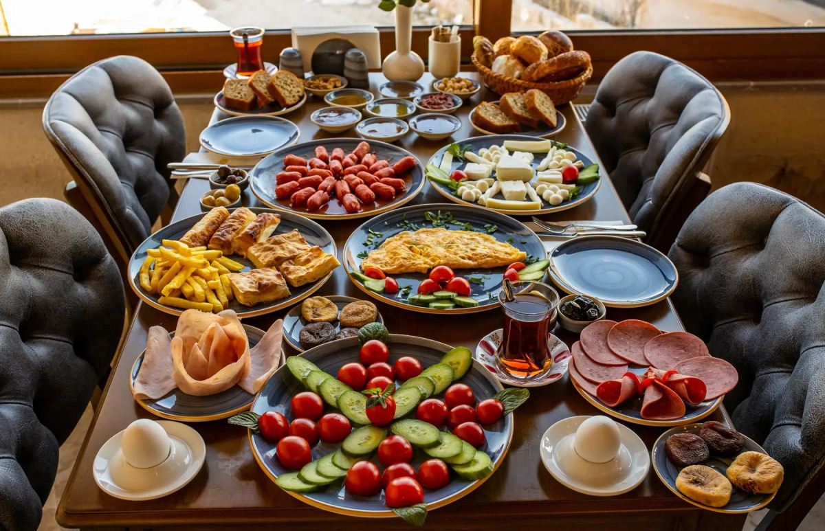 Ada Cave Suites Hotel