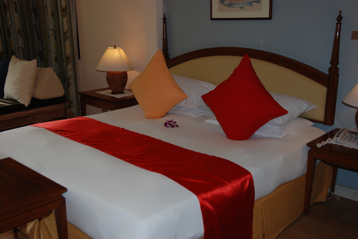 White House Beach Resort And Spa