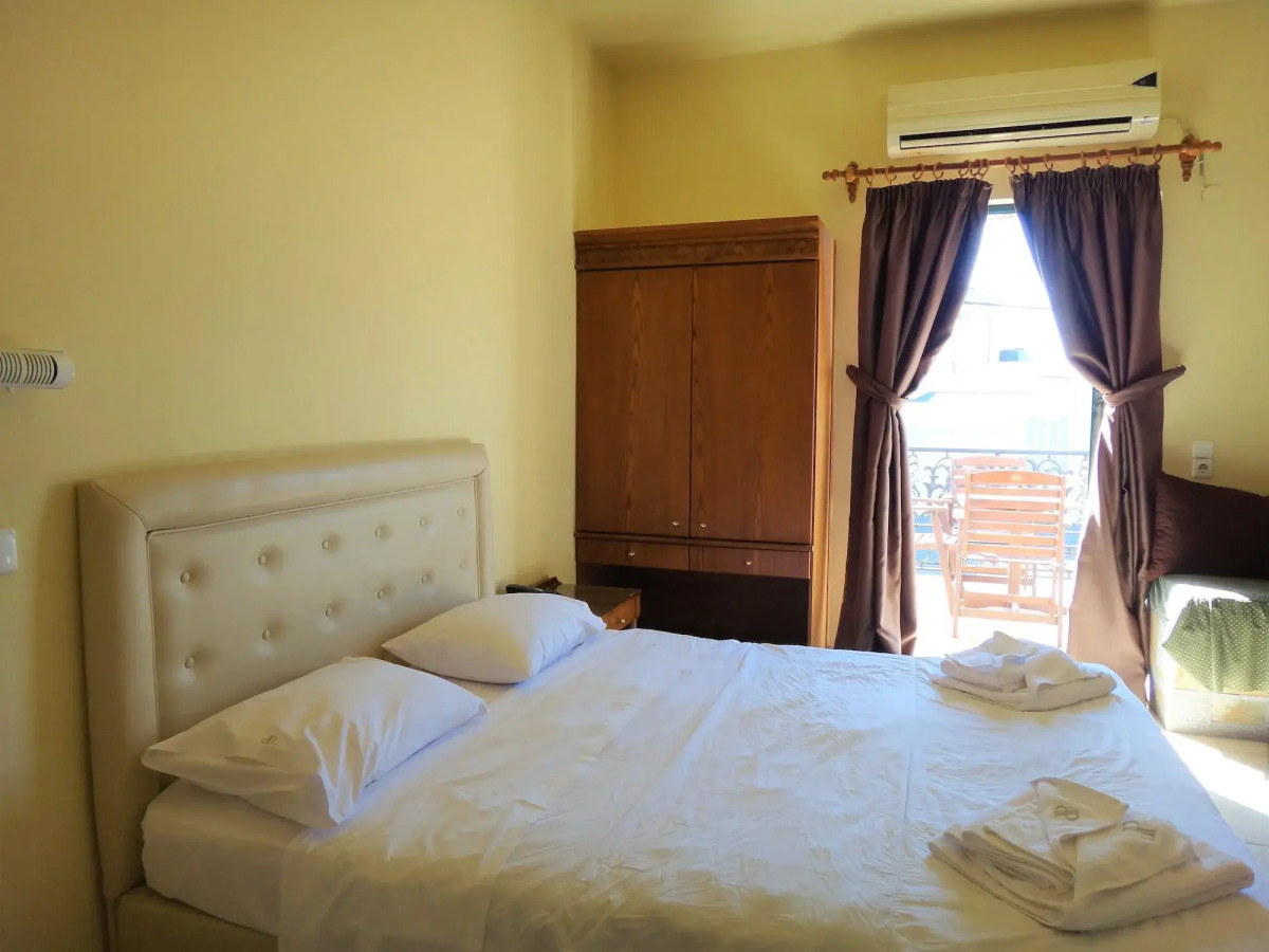 Diogenis Blue Palace