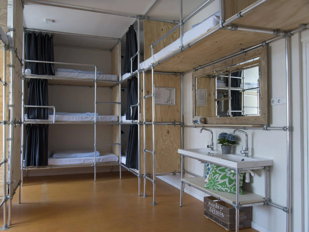 Jorplace Beach Hostel