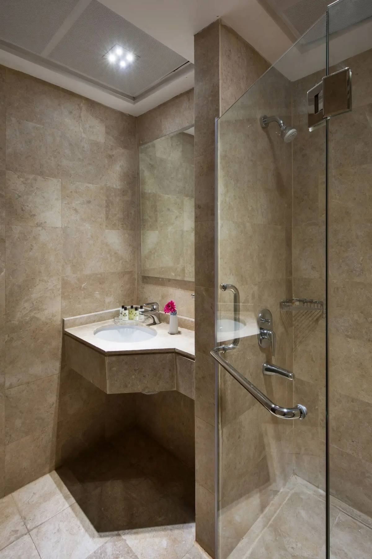 Al Kiswah Towers Hotel