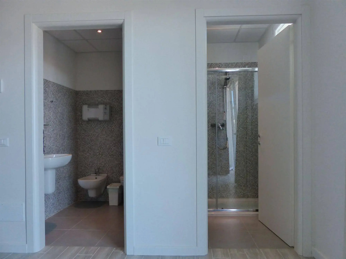 Meet Gardalake Hostel