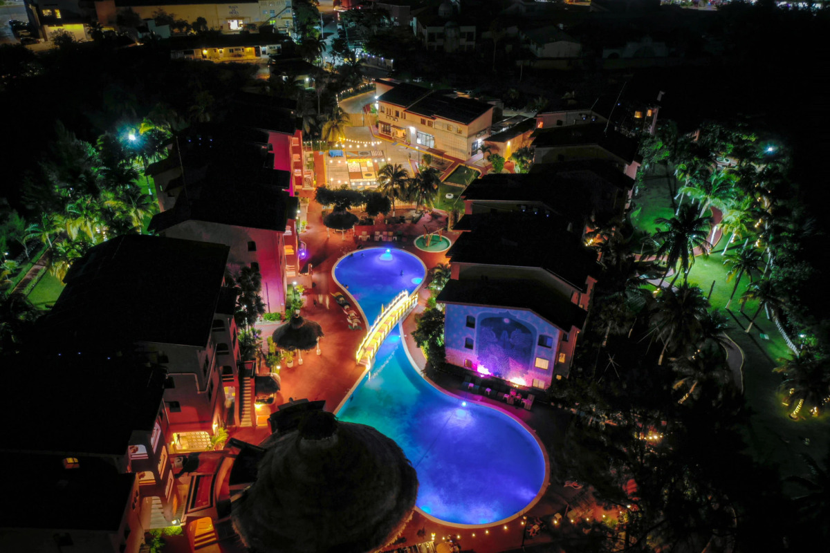 Отель Selina Cancun Laguna Hotel Zone