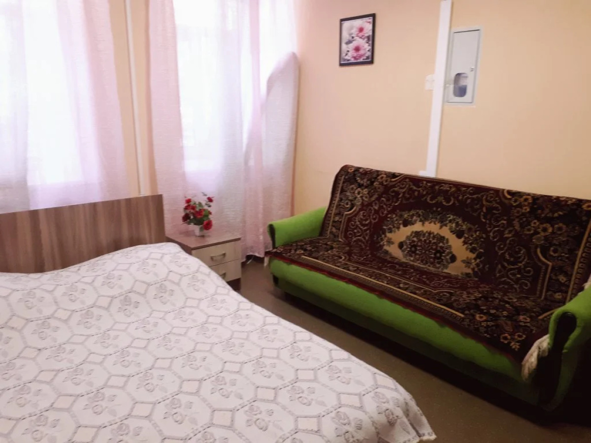 Advance-Trio Na Mokhovoy