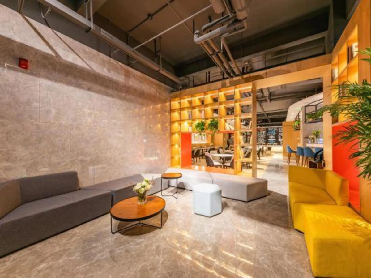 Ausotel Smart (Shiyan Railway Station)