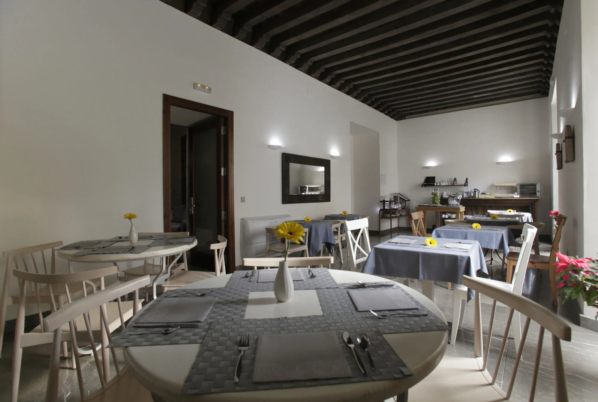 Shine Albayzín Hotel