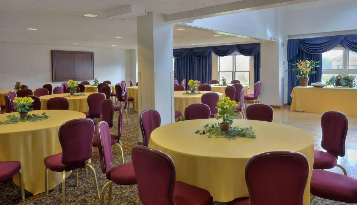 The Constitution Inn