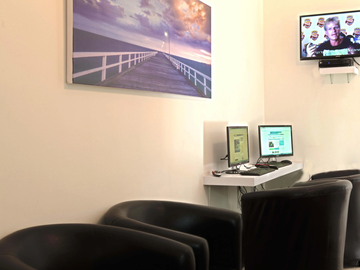 Crown Sea Apart hotel