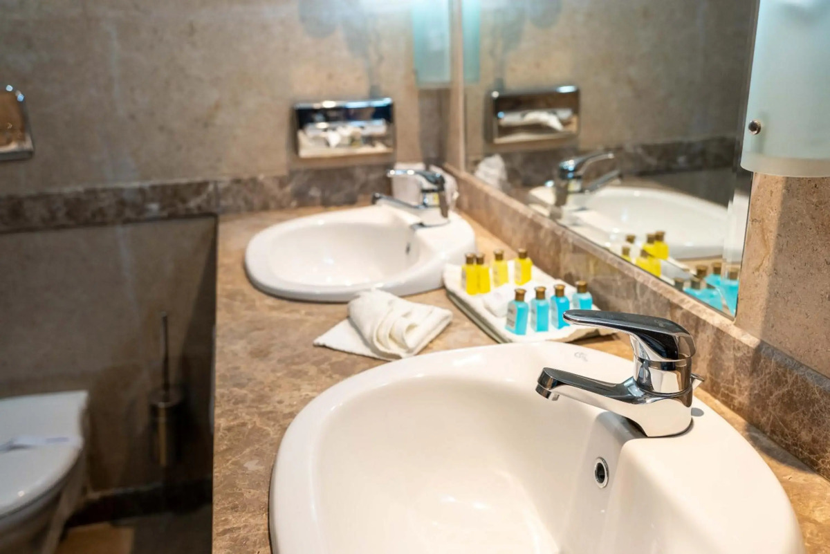 Aracan Eatabe Luxor Hotel