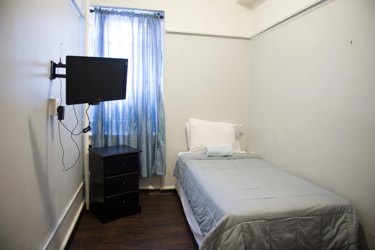 YMCA Greenpoint - Shared Bath