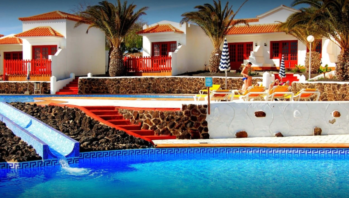 Apartamentos Castillo Beach