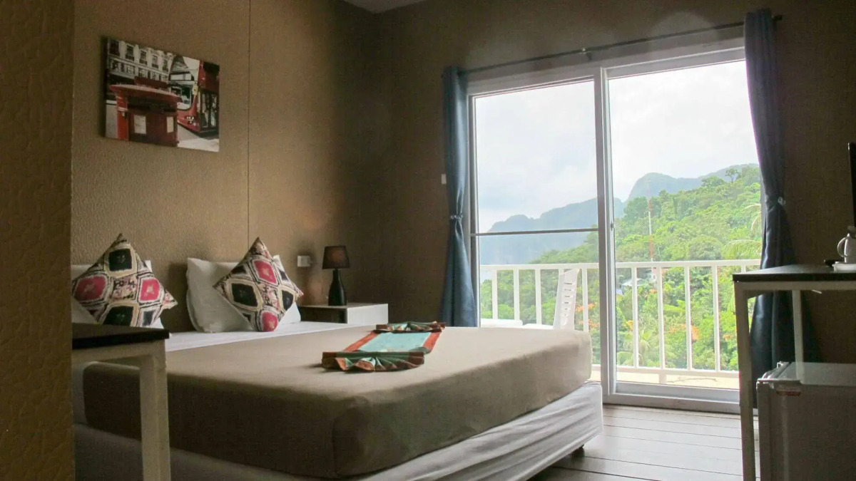 Phi Phi Uphill Cottage