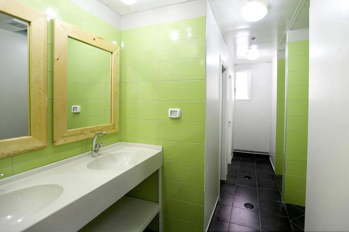 Little Tel-Aviv Hostel