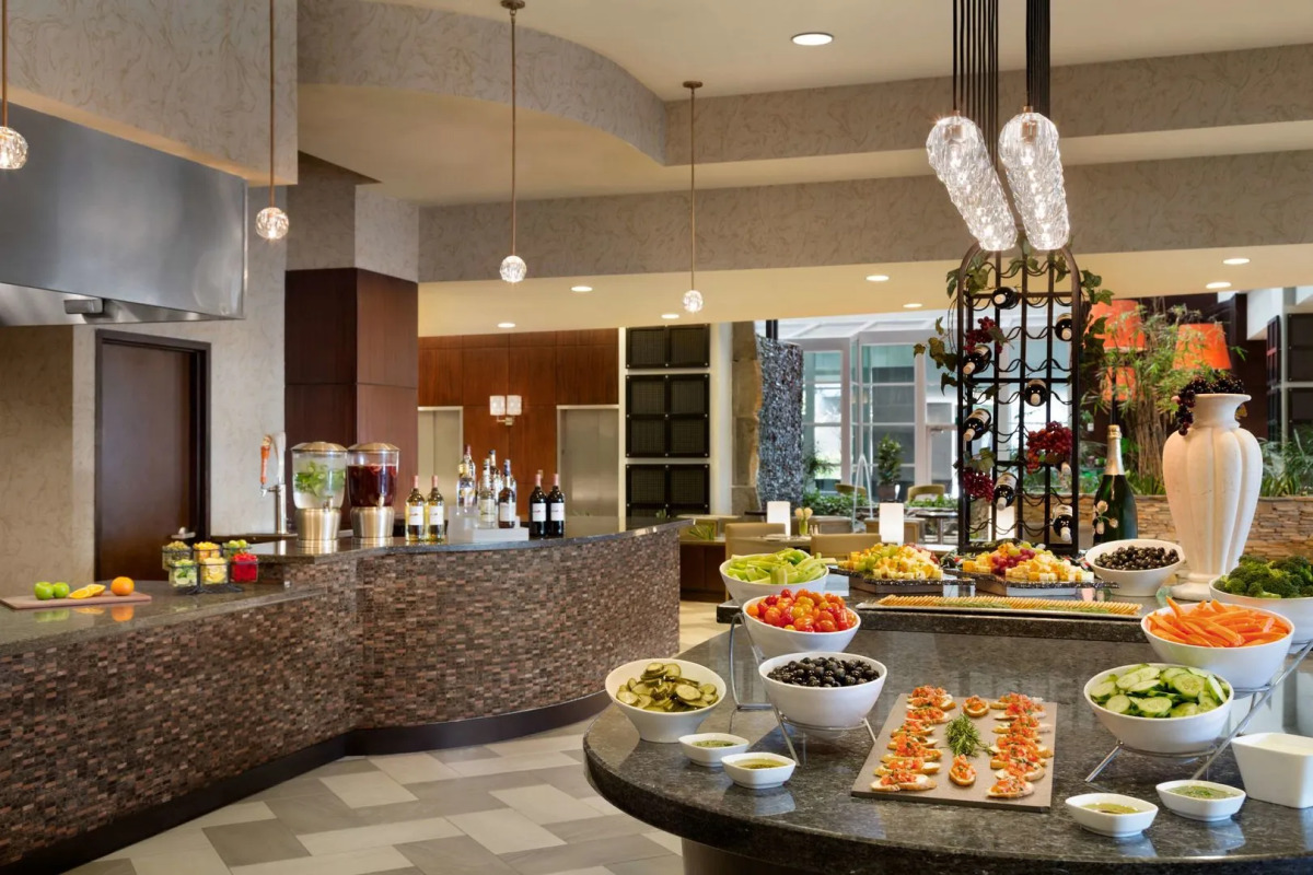 Embassy Suites Los Angeles - Glendale