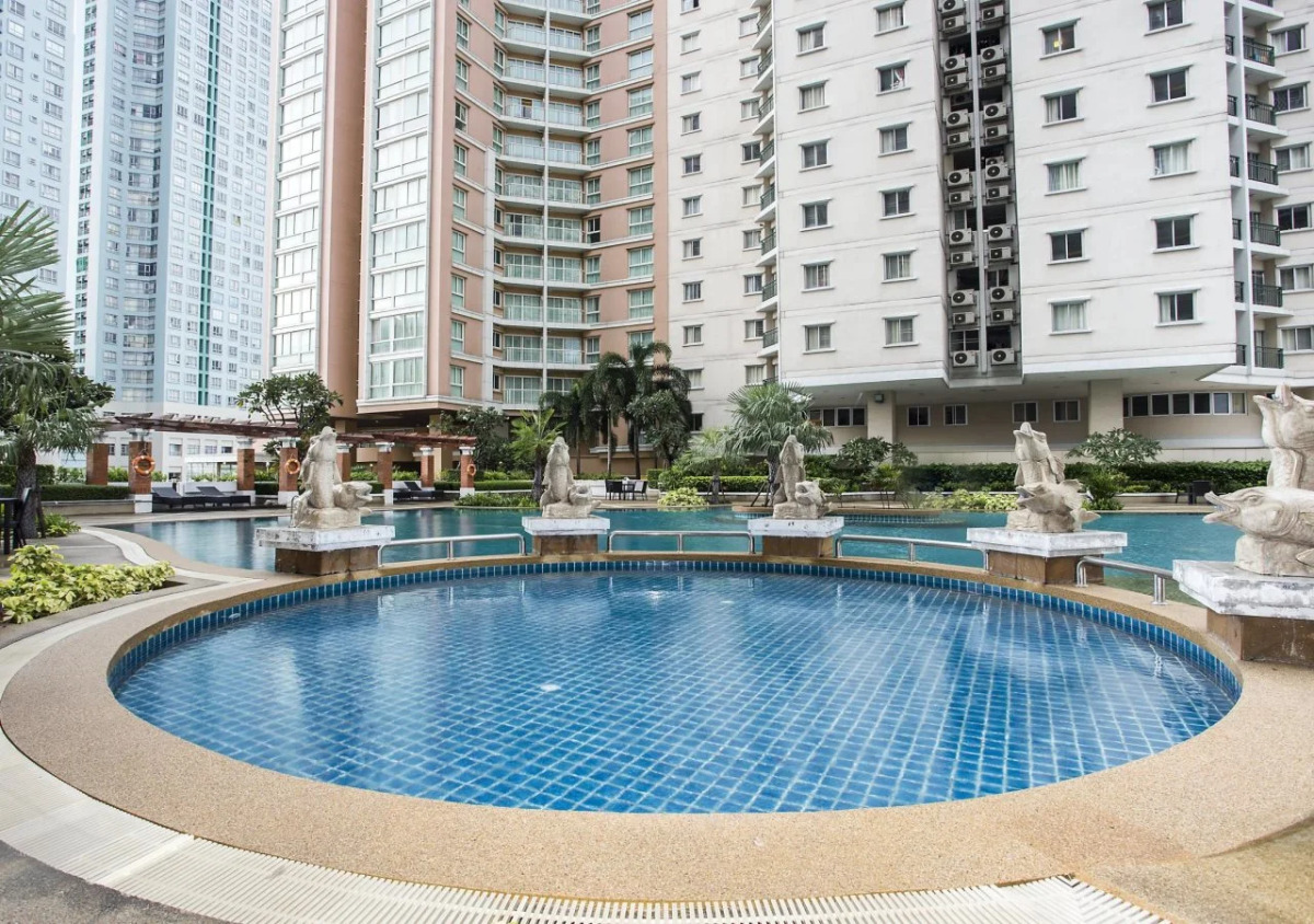 The Narathiwas Hotel & Residence Bangkok