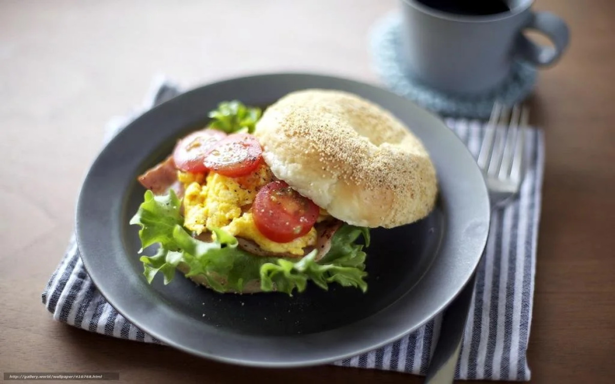 Придворовъ