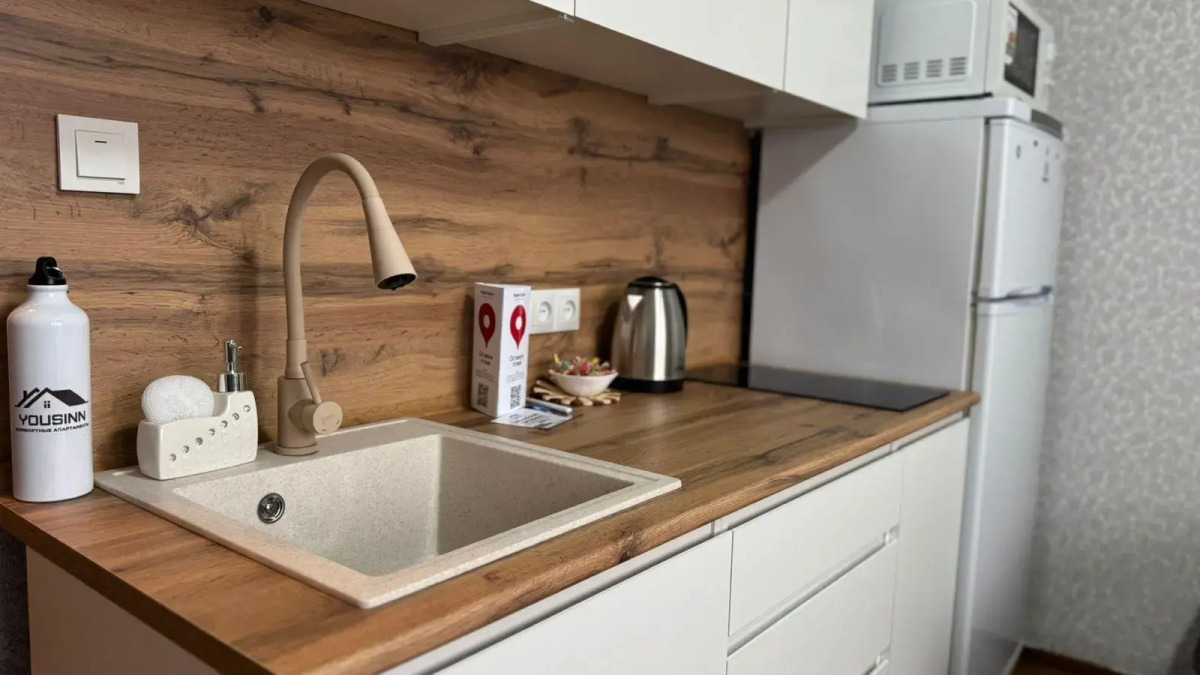 Yousinn на улице Одоевского 1/2