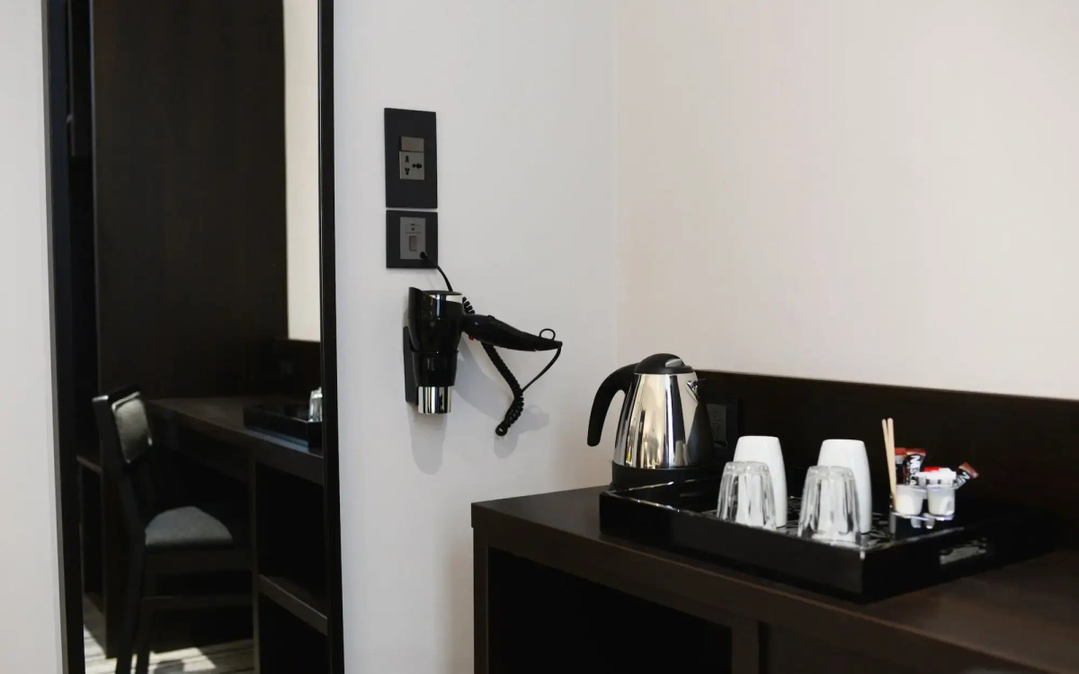 Airways Hotel London