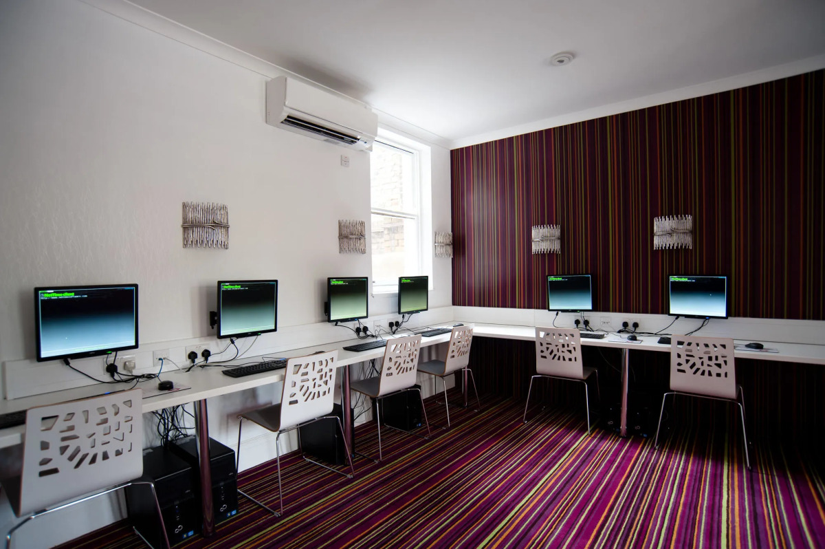 Safestay London Elephant & Castle