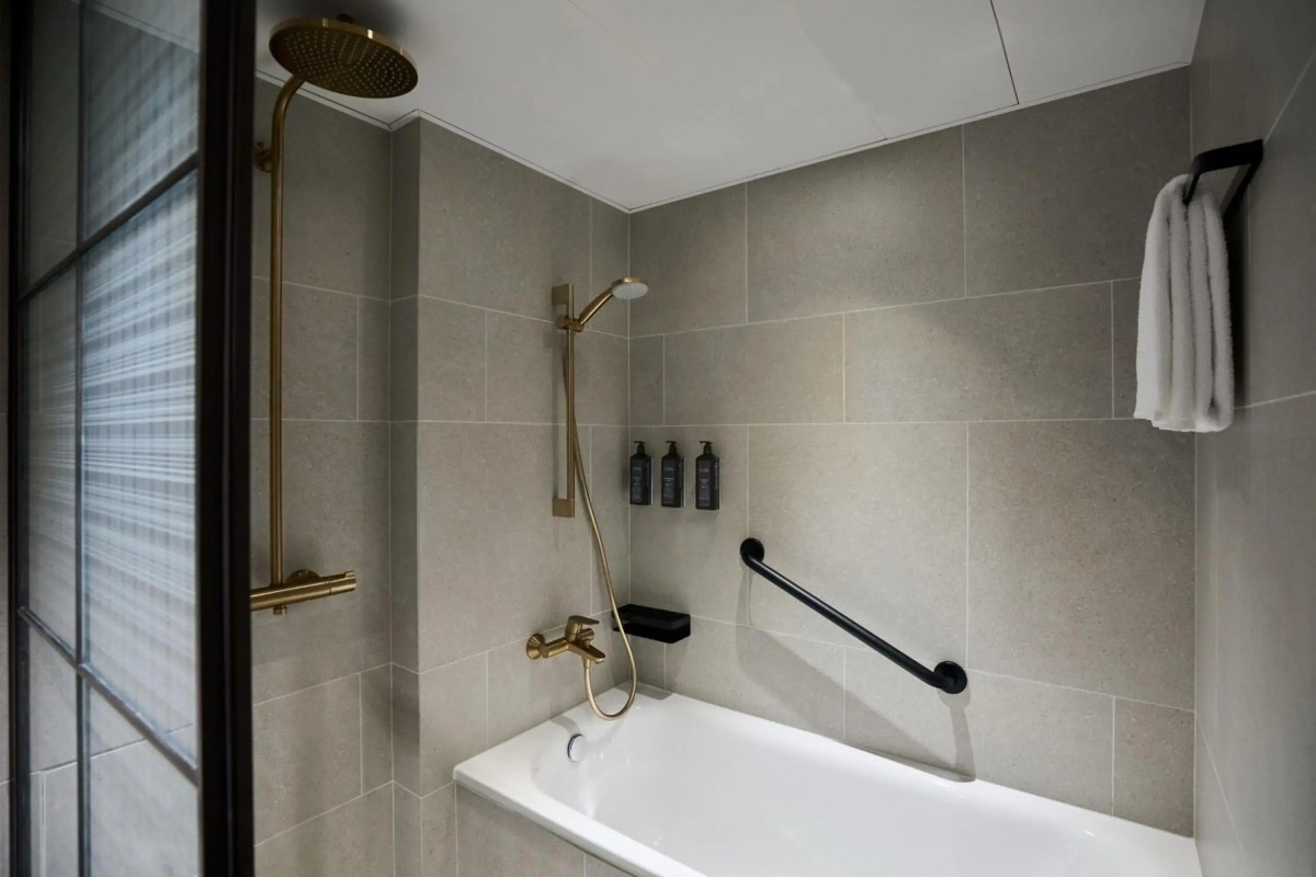 Sheraton Hong Kong Hotel & Towers